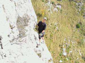 Xtrallusion photo library of independent, self-guided walking and sightseeing holidays in Italy. Pictures, images, photos and photographs taken along the way of this 1-day walking itinerary, to give you a visual impression of the day's walk.